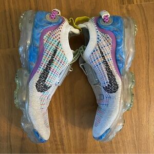 Nike VaporMax Flyknit Gray Multicolor Size 7.5